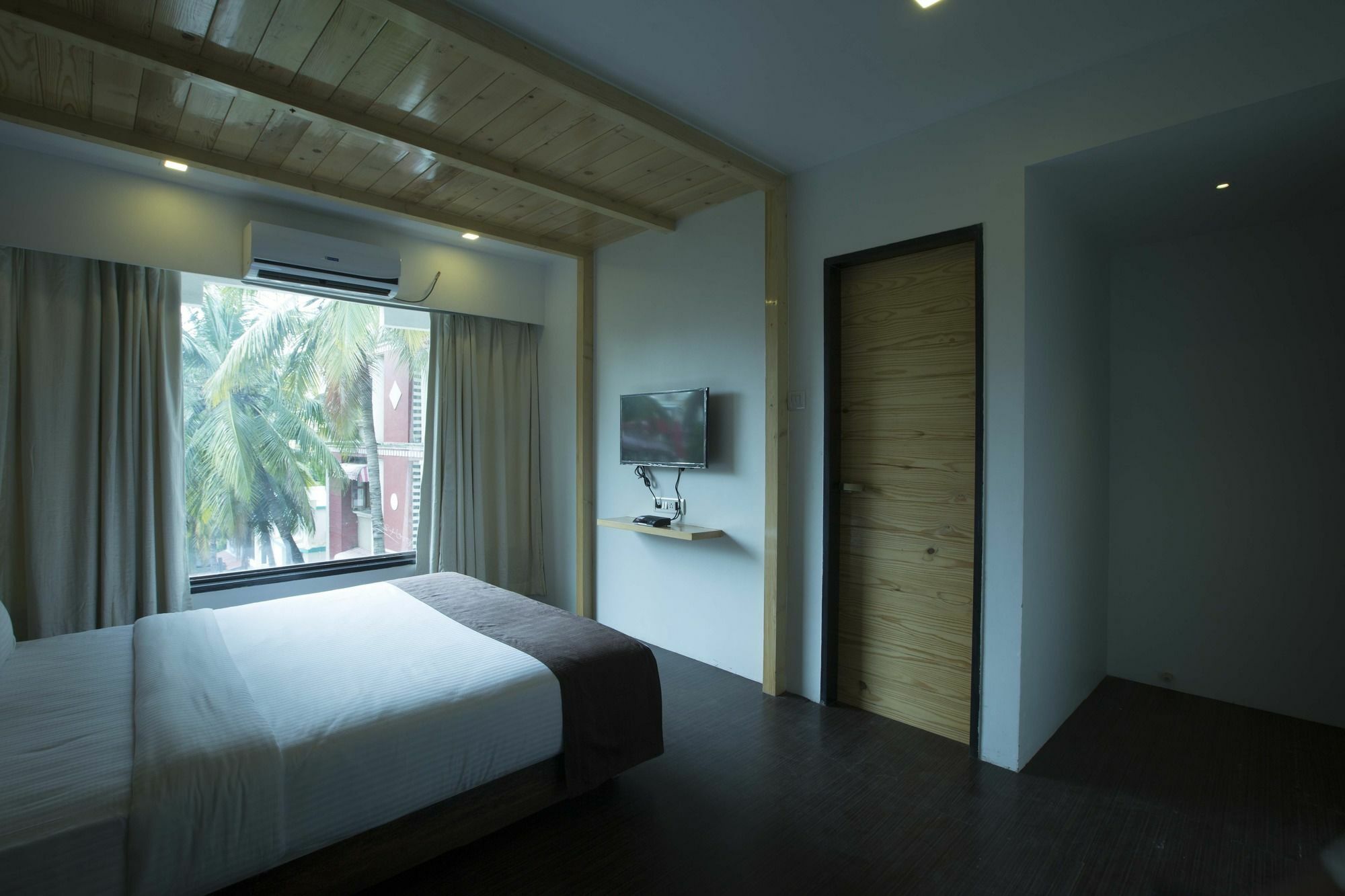 Oyo 78245 Collection O Hotel Crown Inn Navi Mumbai Exterior foto
