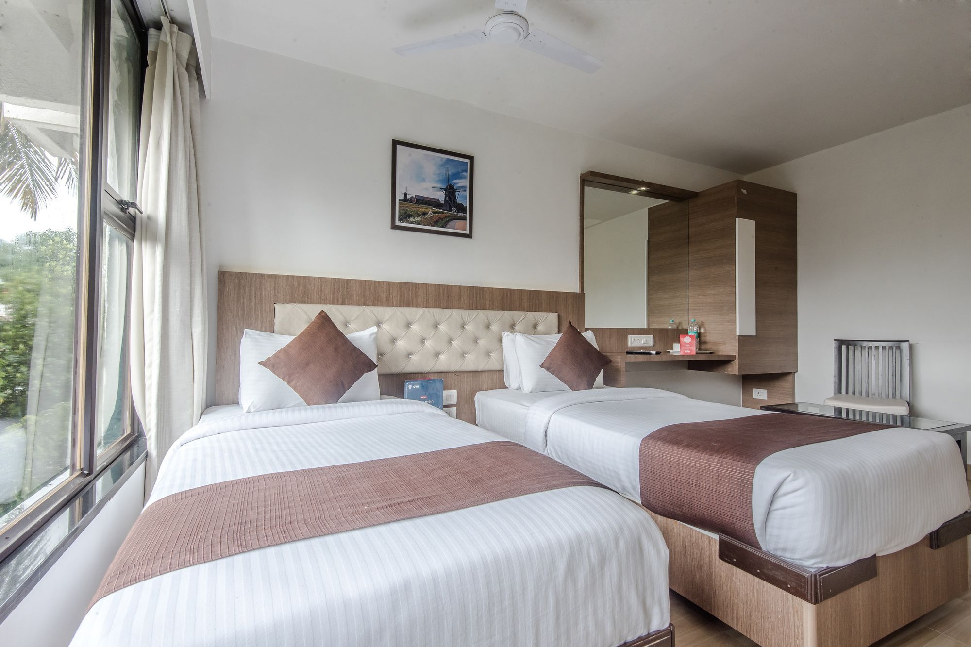 Oyo 78245 Collection O Hotel Crown Inn Navi Mumbai Exterior foto
